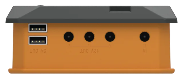 Right side of the H Series unit: two USB&nbsp;5&nbsp;V outputs, three 12&nbsp;V DC outputs and one solar input